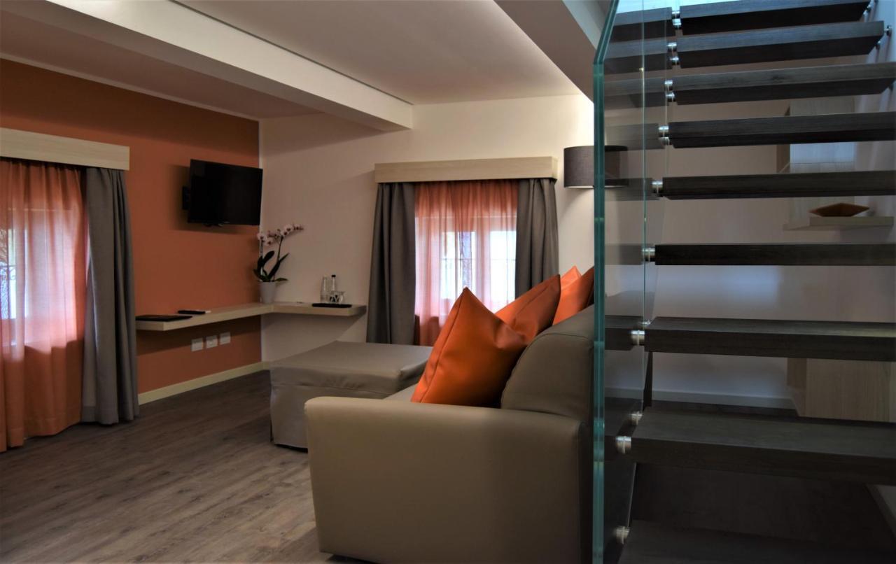 Villa Torre - Atmosfera Romantica Brenzone sul Garda Dış mekan fotoğraf