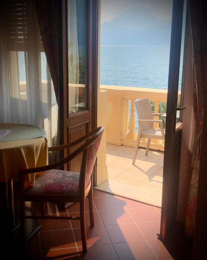 Villa Torre - Atmosfera Romantica Brenzone sul Garda Dış mekan fotoğraf