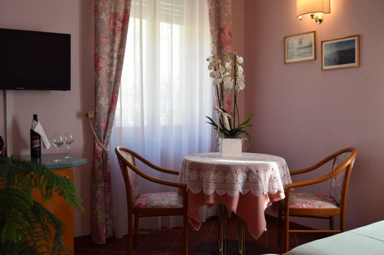 Villa Torre - Atmosfera Romantica Brenzone sul Garda Dış mekan fotoğraf