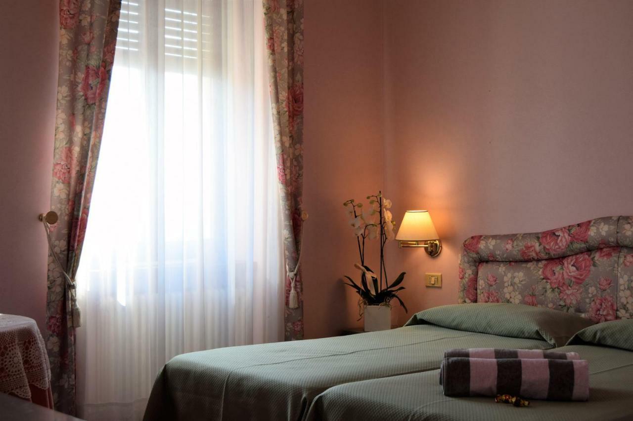 Villa Torre - Atmosfera Romantica Brenzone sul Garda Dış mekan fotoğraf